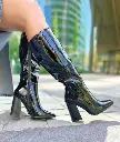 Bota-Negra-Charol-1.webp